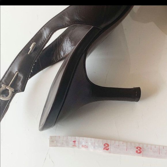 SALVATORE FERRAGAMO Slingback leather Rhinestone Pin Detail - Picture 8 of 9